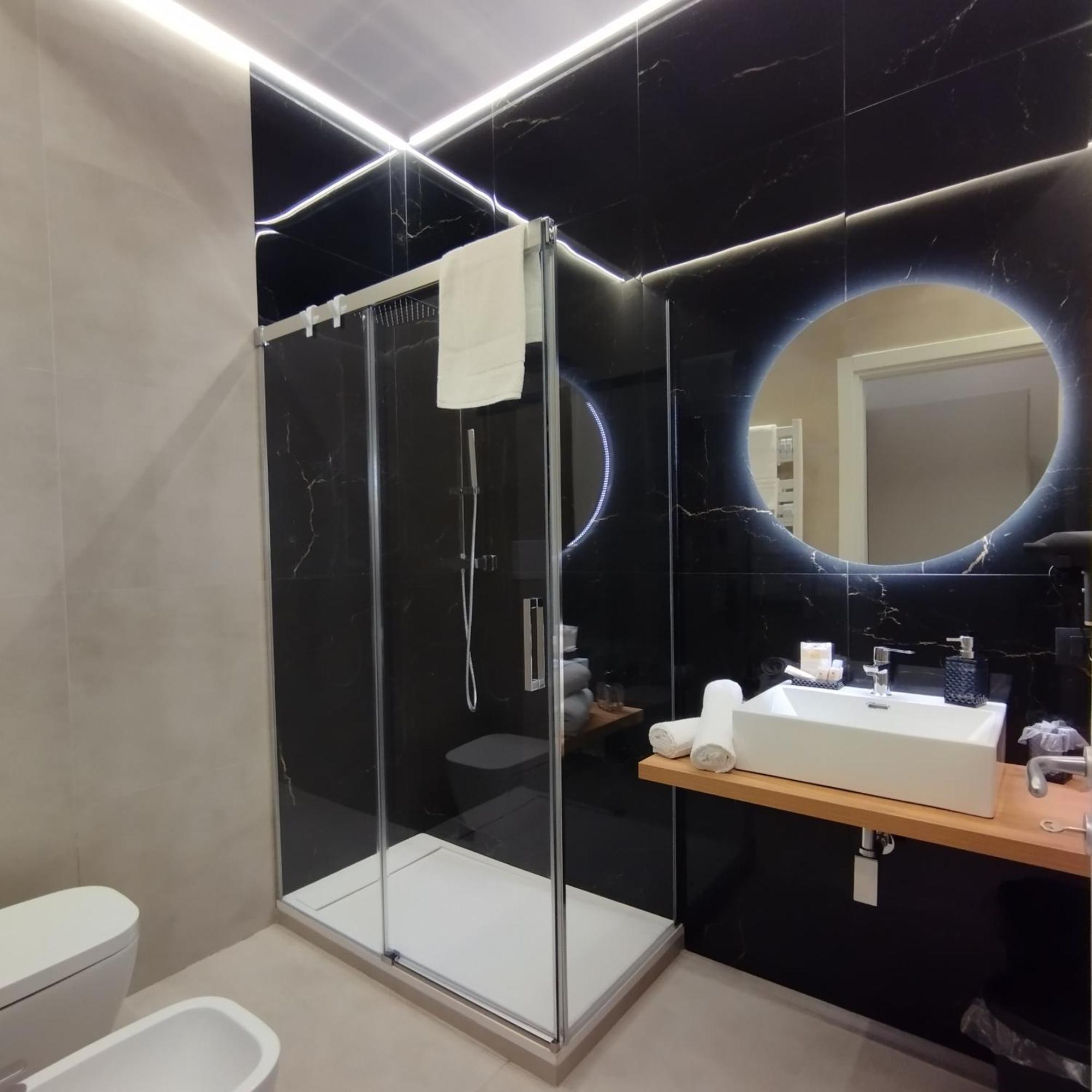 Agatha Modern Elegant Rooms SantʼAgata di Militello Buitenkant foto